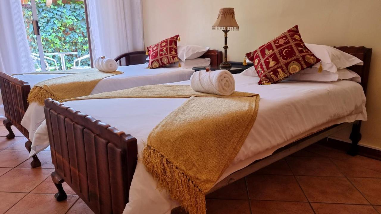 Camelia Guest House Bloemfontein Extérieur photo