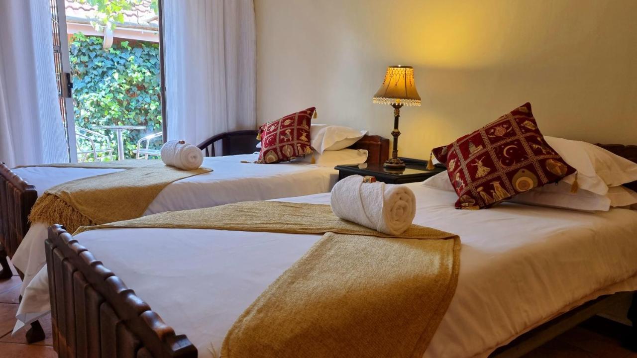 Camelia Guest House Bloemfontein Extérieur photo