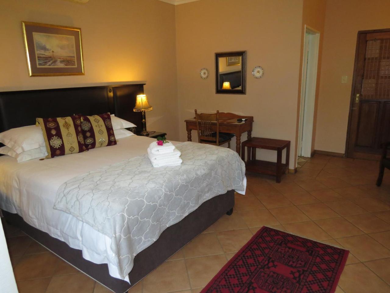 Camelia Guest House Bloemfontein Extérieur photo