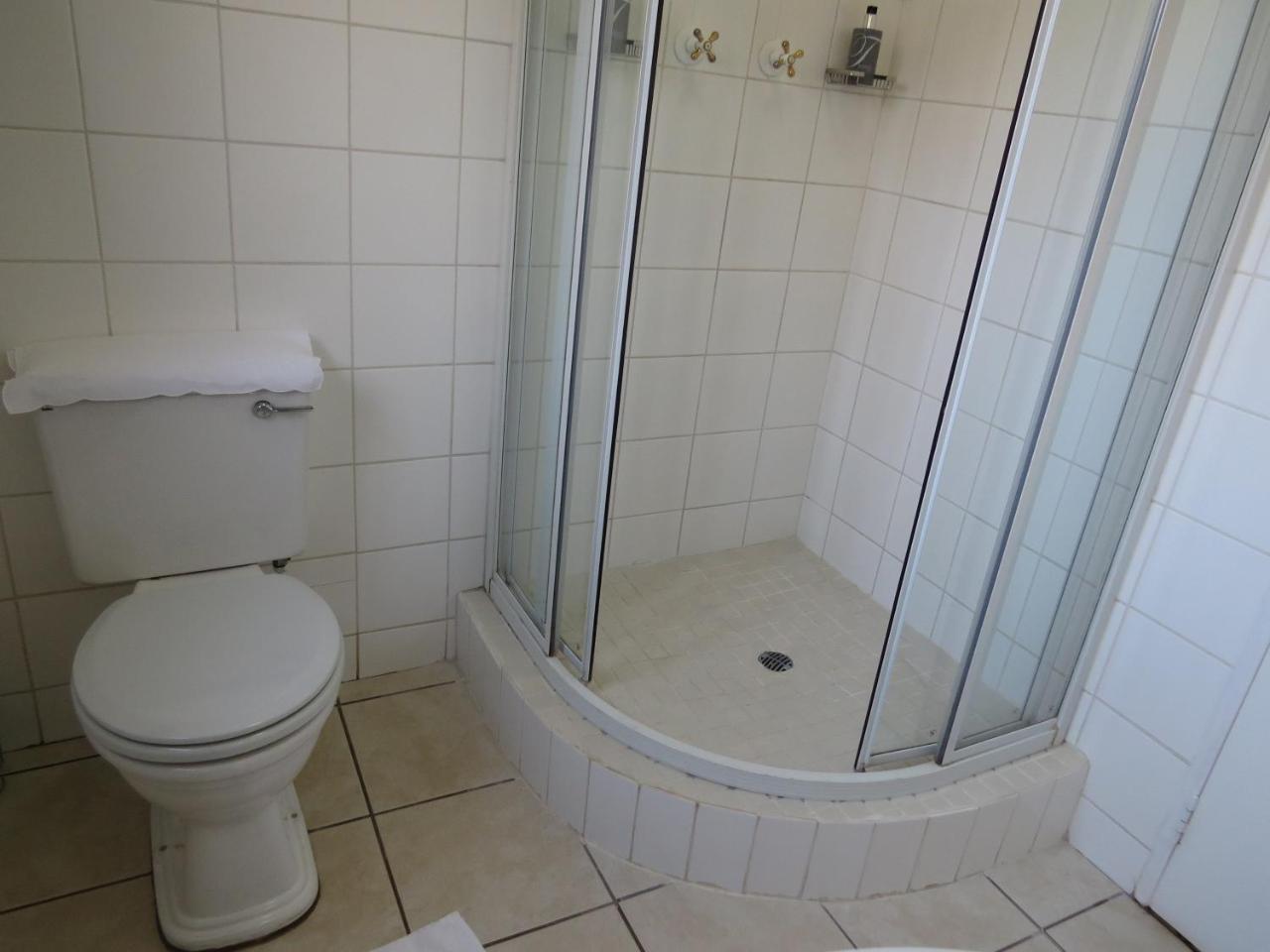 Camelia Guest House Bloemfontein Extérieur photo