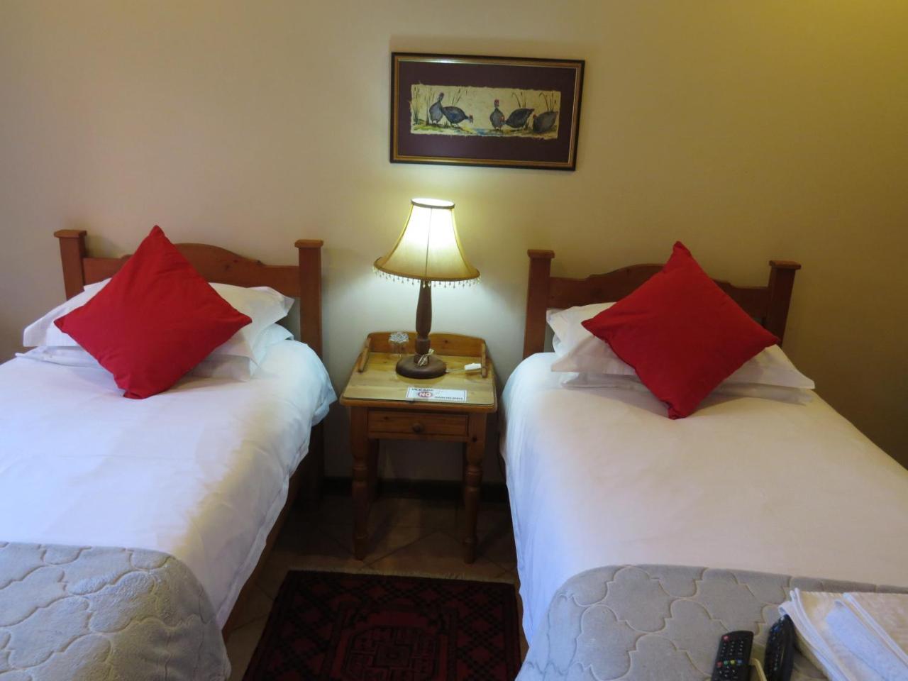 Camelia Guest House Bloemfontein Extérieur photo
