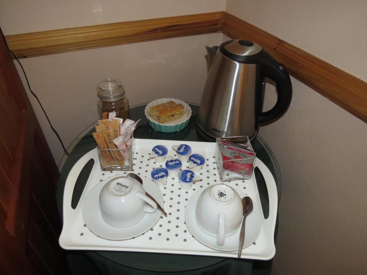 Camelia Guest House Bloemfontein Extérieur photo